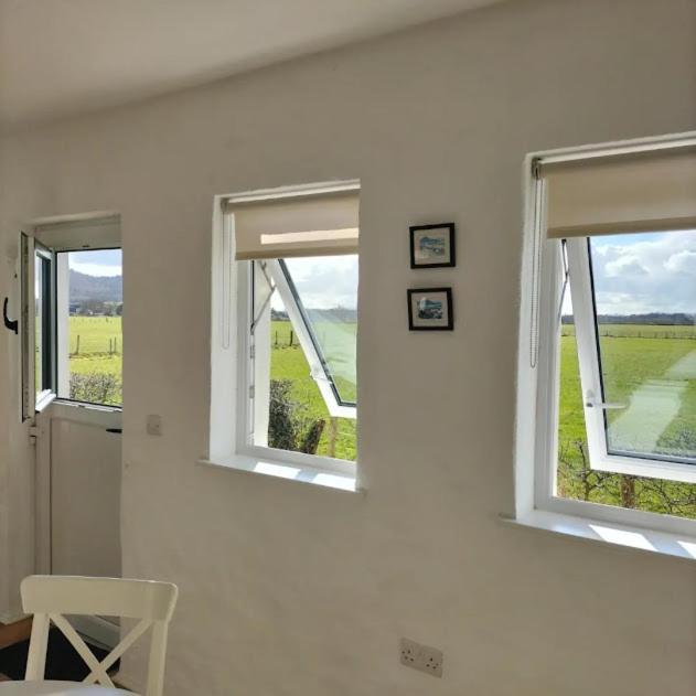Ballymultimber Cottages - Mountain Views Near Beach Limavady Kültér fotó