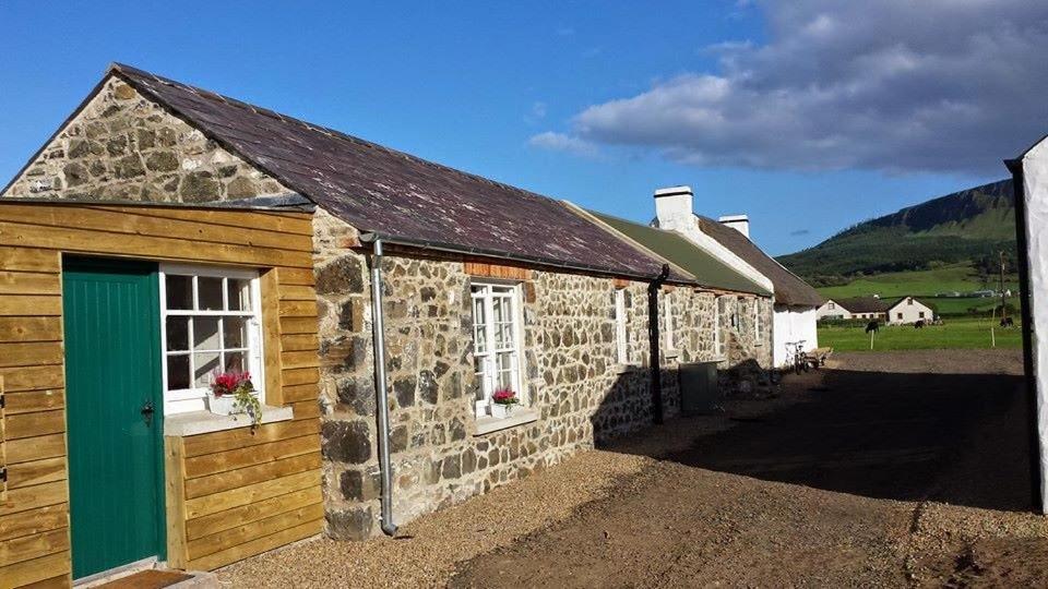 Ballymultimber Cottages - Mountain Views Near Beach Limavady Kültér fotó